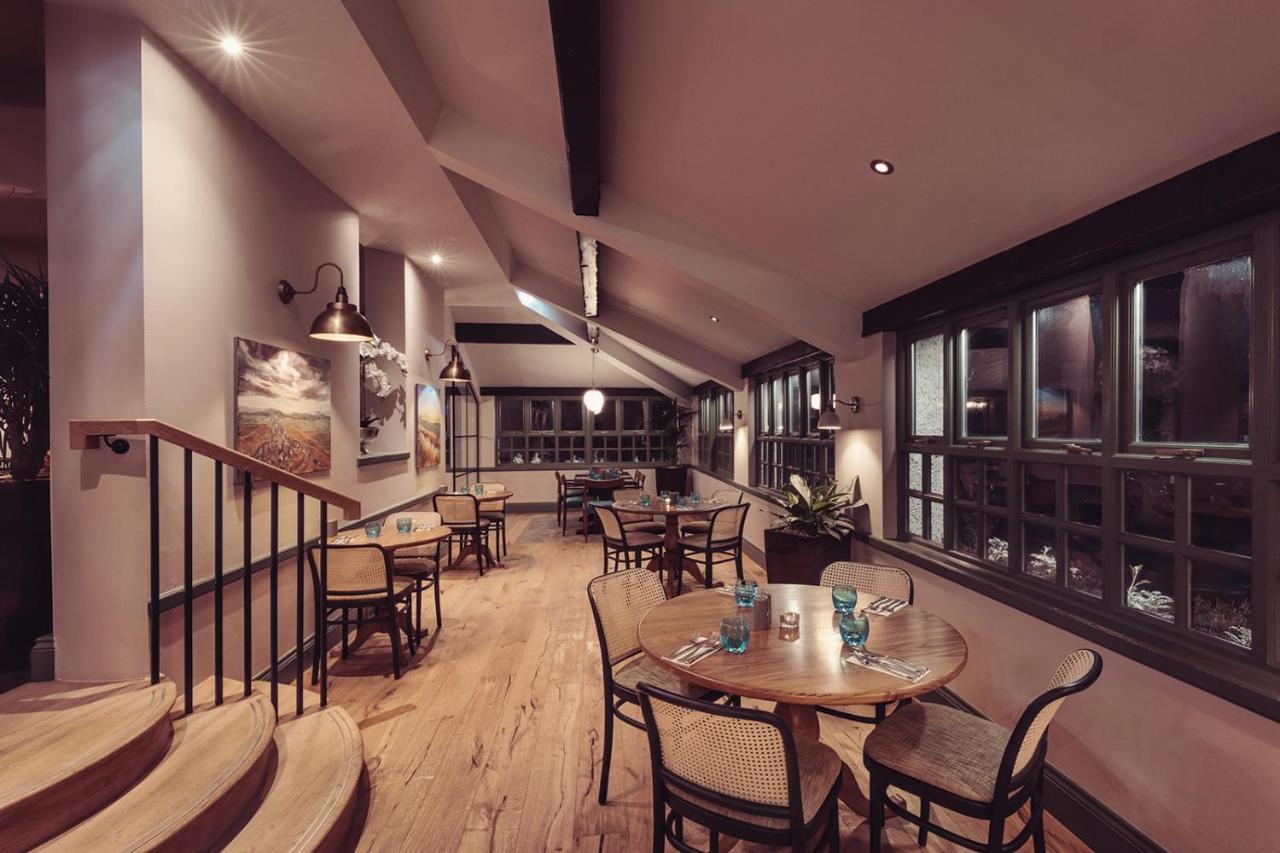 Longlands Inn & Cottages Carnforth Luaran gambar The interior of the restaurant