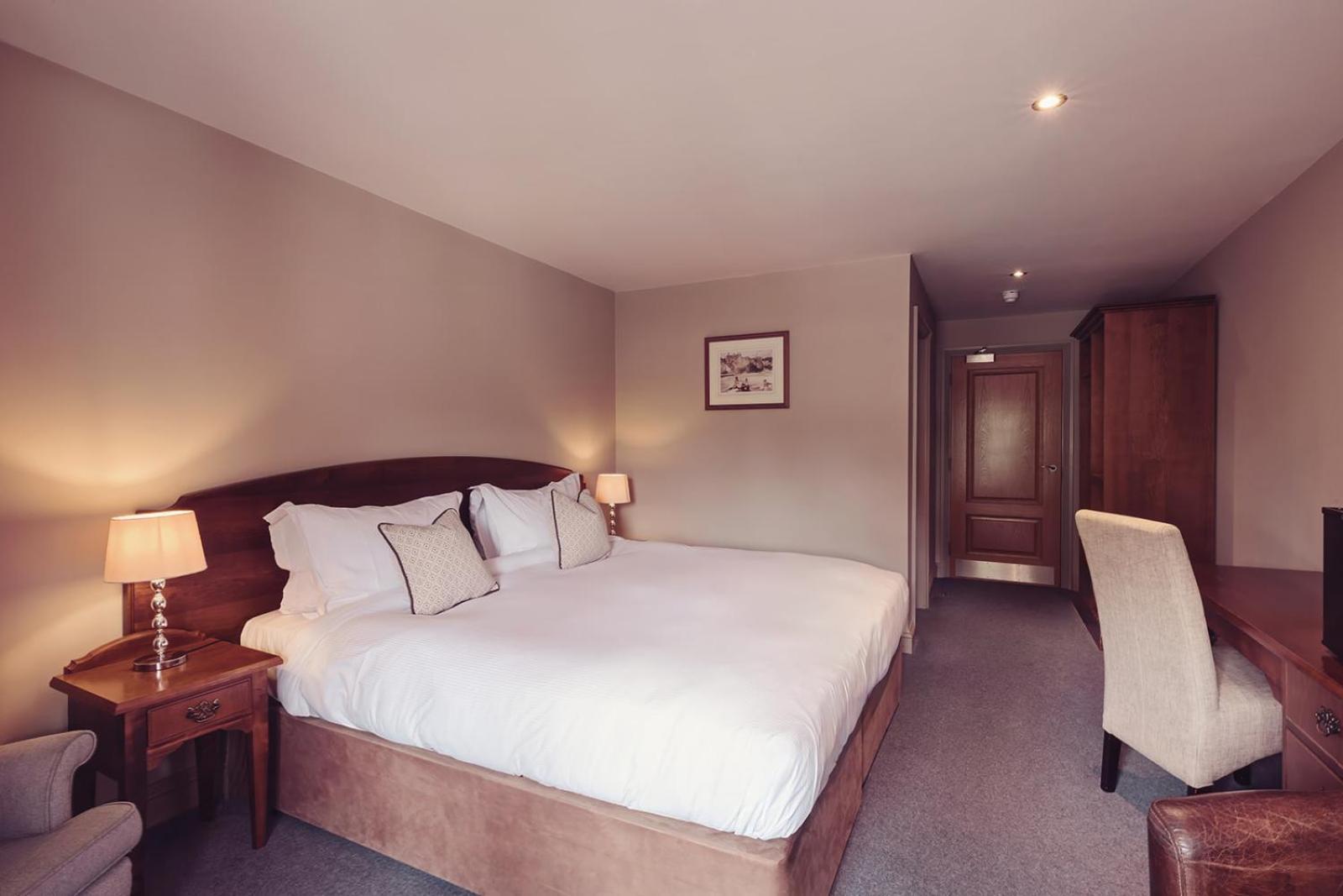Longlands Inn & Cottages Carnforth Luaran gambar A bedroom at the hotel