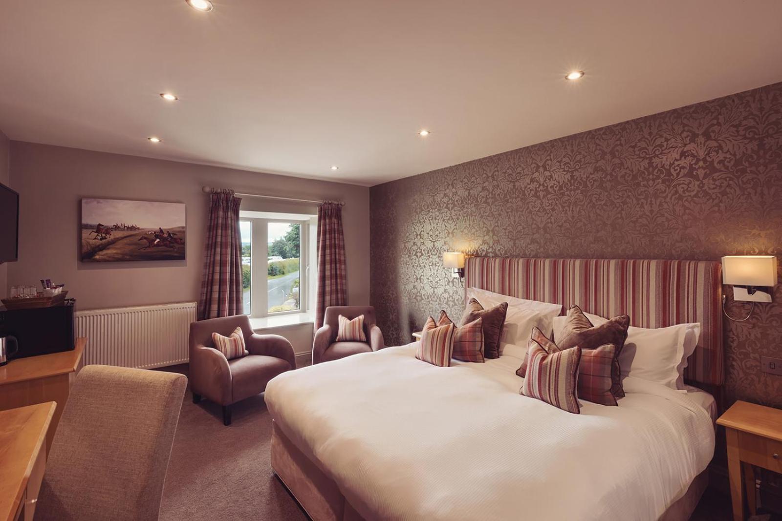 Longlands Inn & Cottages Carnforth Luaran gambar A bedroom at the hotel
